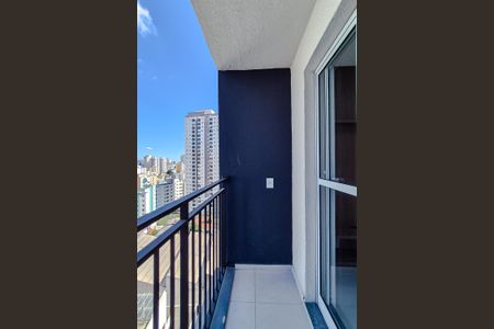 Apartamento para alugar com 36m², 2 quartos e sem vaga Apartamento para alugar com 36m², 2 quartos e sem vagaVaranda da Sala
