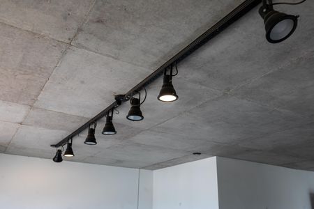 Apartamento à venda com 74m², 1 quarto e 2 vagasDetalhe Luminária Sala