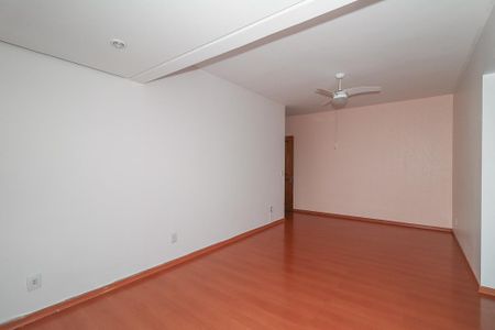 Apartamento à venda com 66m², 2 quartos e 1 vagaSala