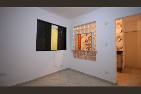 Casa para alugar com 2 quartos, 45m² em Jardim Santa Teresinha, São Paulo