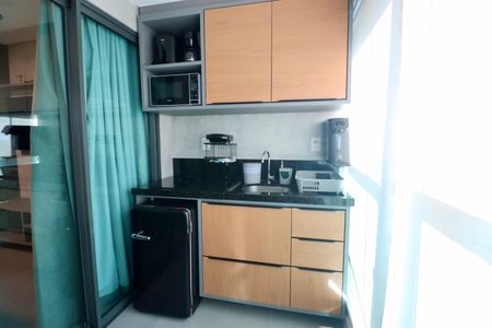 Varanda de kitnet/studio para alugar com 1 quarto, 30m² em Jardim Armação, Salvador