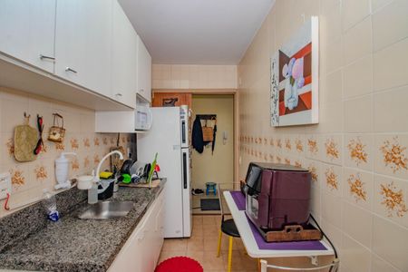 Apartamento à venda com 80m², 2 quartos e 1 vagaCozinha e Área de Serviço