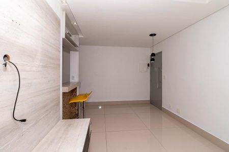 Apartamento para alugar com 71m², 3 quartos e 1 vagaSala