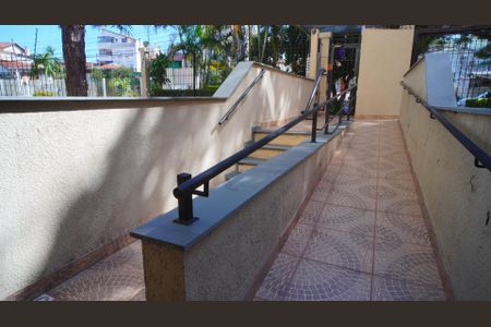 Apartamento para alugar com 78m², 2 quartos e 1 vagaRampa acesso entrada do imóvel 