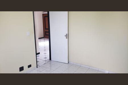 Quarto de apartamento para alugar com 2 quartos, 50m² em Conjunto Residencial Planeta, Santo André