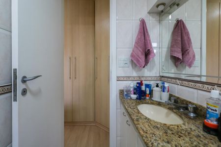 Apartamento à venda com 93m², 3 quartos e 2 vagasBanheiro da Suíte