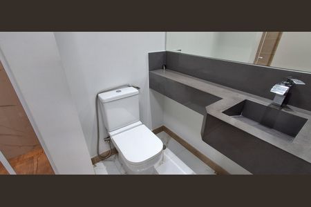 Apartamento à venda com 104m², 2 quartos e 1 vagaBanheiro Suíte 