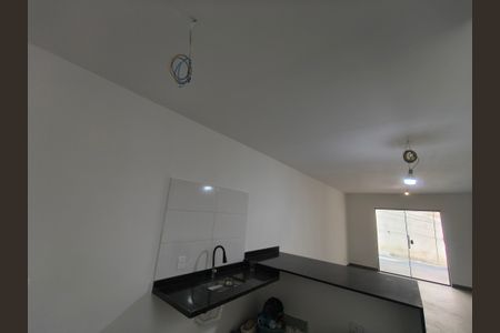 Casa de condomínio à venda com 120m², 2 quartos e 1 vaga