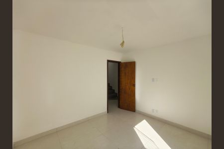 Casa de condomínio à venda com 120m², 2 quartos e 1 vaga