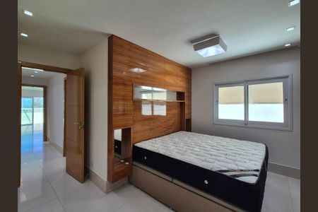 Apartamento para alugar com 300m², 4 quartos e 4 vagas