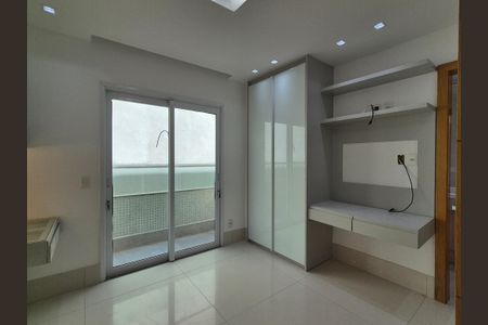 Apartamento para alugar com 300m², 4 quartos e 4 vagas