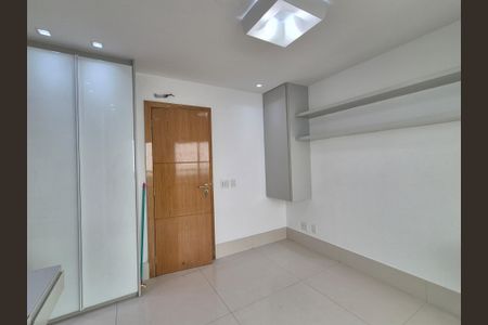 Apartamento para alugar com 300m², 4 quartos e 4 vagas