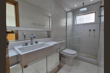 Apartamento para alugar com 300m², 4 quartos e 4 vagas