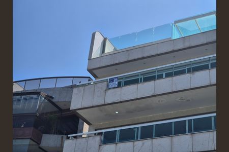 Apartamento para alugar com 300m², 4 quartos e 4 vagas
