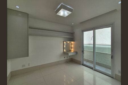 Apartamento para alugar com 300m², 4 quartos e 4 vagas