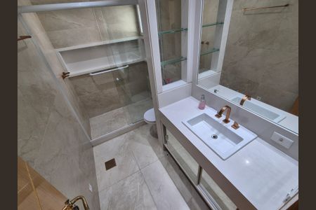 Apartamento para alugar com 300m², 4 quartos e 4 vagas