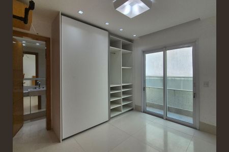 Apartamento para alugar com 300m², 4 quartos e 4 vagas