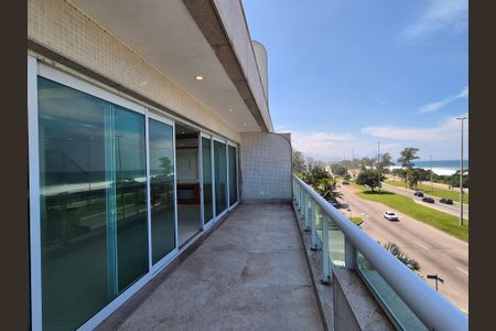 Apartamento para alugar com 300m², 4 quartos e 4 vagas