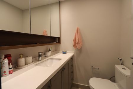 Apartamento à venda com 122m², 3 quartos e 2 vagasBanheiro da Suíte 3