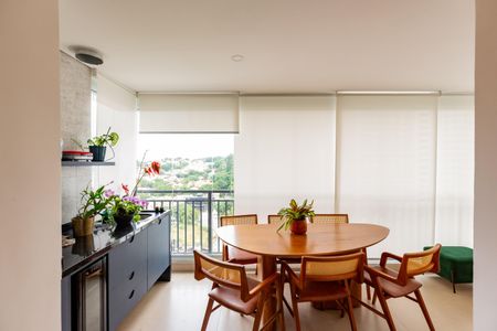 Apartamento para alugar com 94m², 2 quartos e 2 vagasSala