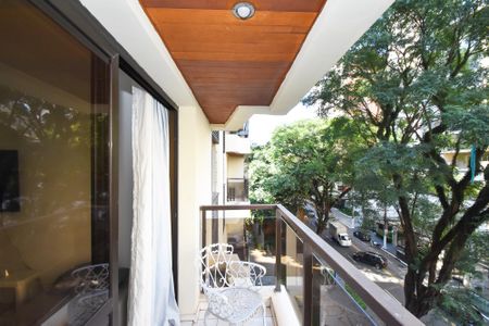 varanda Sala de kitnet/studio para alugar com 1 quarto, 50m² em Jardim Paulista, São Paulo