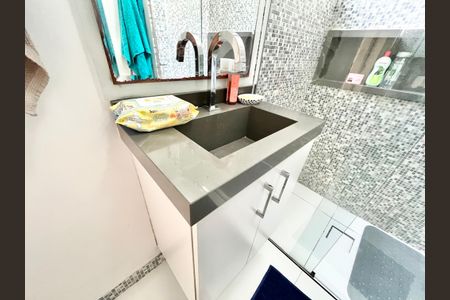 Apartamento à venda com 74m², 2 quartos e 1 vagaBanheiro