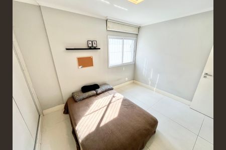 Apartamento à venda com 74m², 2 quartos e 1 vagaQuarto 2 - Suíte