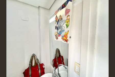 Apartamento à venda com 74m², 2 quartos e 1 vagaBanheiro de serviço