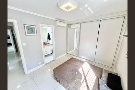 Apartamento à venda com 74m², 2 quartos e 1 vagaQuarto 2 - Suíte