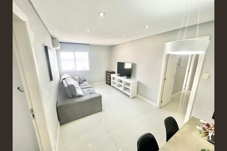 Apartamento à venda com 74m², 2 quartos e 1 vagaSala