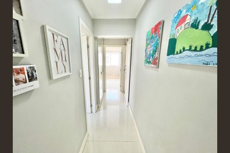 Apartamento à venda com 74m², 2 quartos e 1 vagaCorredor