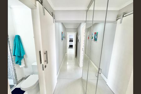 Apartamento à venda com 74m², 2 quartos e 1 vagaCorredor