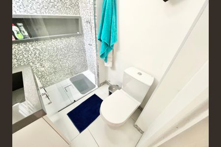 Apartamento à venda com 74m², 2 quartos e 1 vagaBanheiro