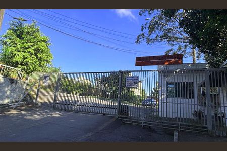 Casa para alugar com 70m², 2 quartos e 2 vagasfachada 