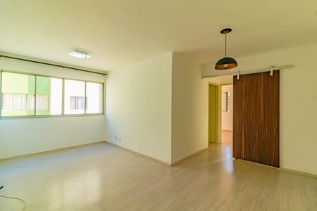 Apartamento à venda com 72m², 2 quartos e 1 vaga