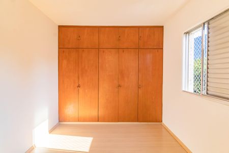 Apartamento à venda com 72m², 2 quartos e 1 vaga