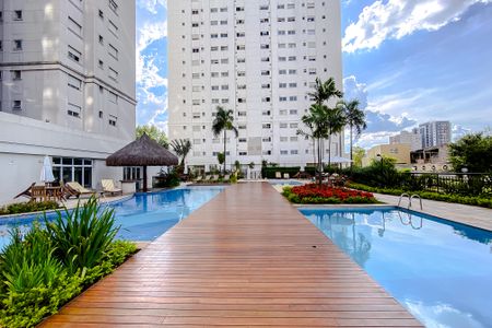 Apartamento para alugar com 98m², 4 quartos e 3 vagasÁrea comum - Piscina