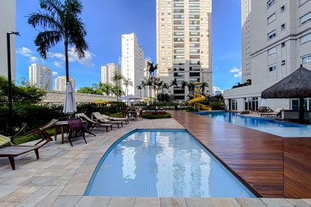Apartamento para alugar com 98m², 4 quartos e 3 vagasÁrea comum - Piscina