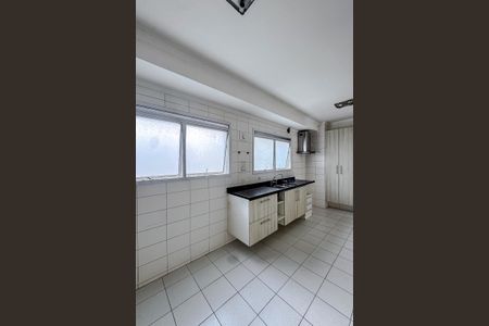 Apartamento para alugar com 98m², 4 quartos e 3 vagasCozinha