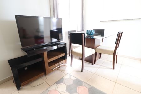 Sala de apartamento para alugar com 2 quartos, 54m² em Brasil, Uberlândia