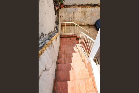 Casa à venda com 430m², 8 quartos e 4 vagasEscada Externa - Casa 04