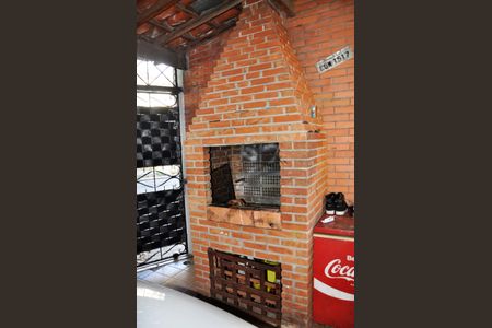 Casa à venda com 430m², 8 quartos e 4 vagasDetalhe - Casa 01 - Garagem com Churrasqueira
