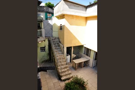 Casa à venda com 430m², 8 quartos e 4 vagasDetalhe - Casa 01 - Vista da Varanda com Área de Serviço 