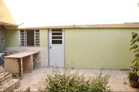 Casa à venda com 430m², 8 quartos e 4 vagasDetalhe - Casa 02