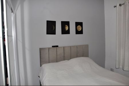 Casa à venda com 430m², 8 quartos e 4 vagasDetalhe - Casa 01 - Quarto 01
