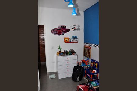 Casa à venda com 430m², 8 quartos e 4 vagasDetalhe - Casa 01 - Quarto 02