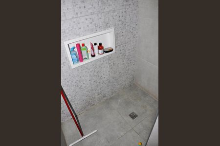 Casa à venda com 430m², 8 quartos e 4 vagasDetalhe - Casa 01 - Banheiro Social