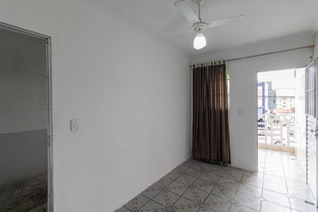 Sala de casa para alugar com 2 quartos, 50m² em Conjunto Residencial José Bonifácio, São Paulo
