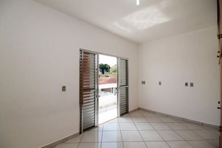 Casa para alugar com 160m², 3 quartos e 18 vagas Casa para alugar com 160m², 3 quartos e 18 vagasQuarto 1