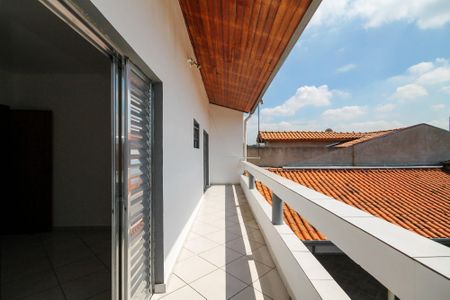 Casa para alugar com 160m², 3 quartos e 18 vagas Casa para alugar com 160m², 3 quartos e 18 vagasVaranda Quartos 1 e 2